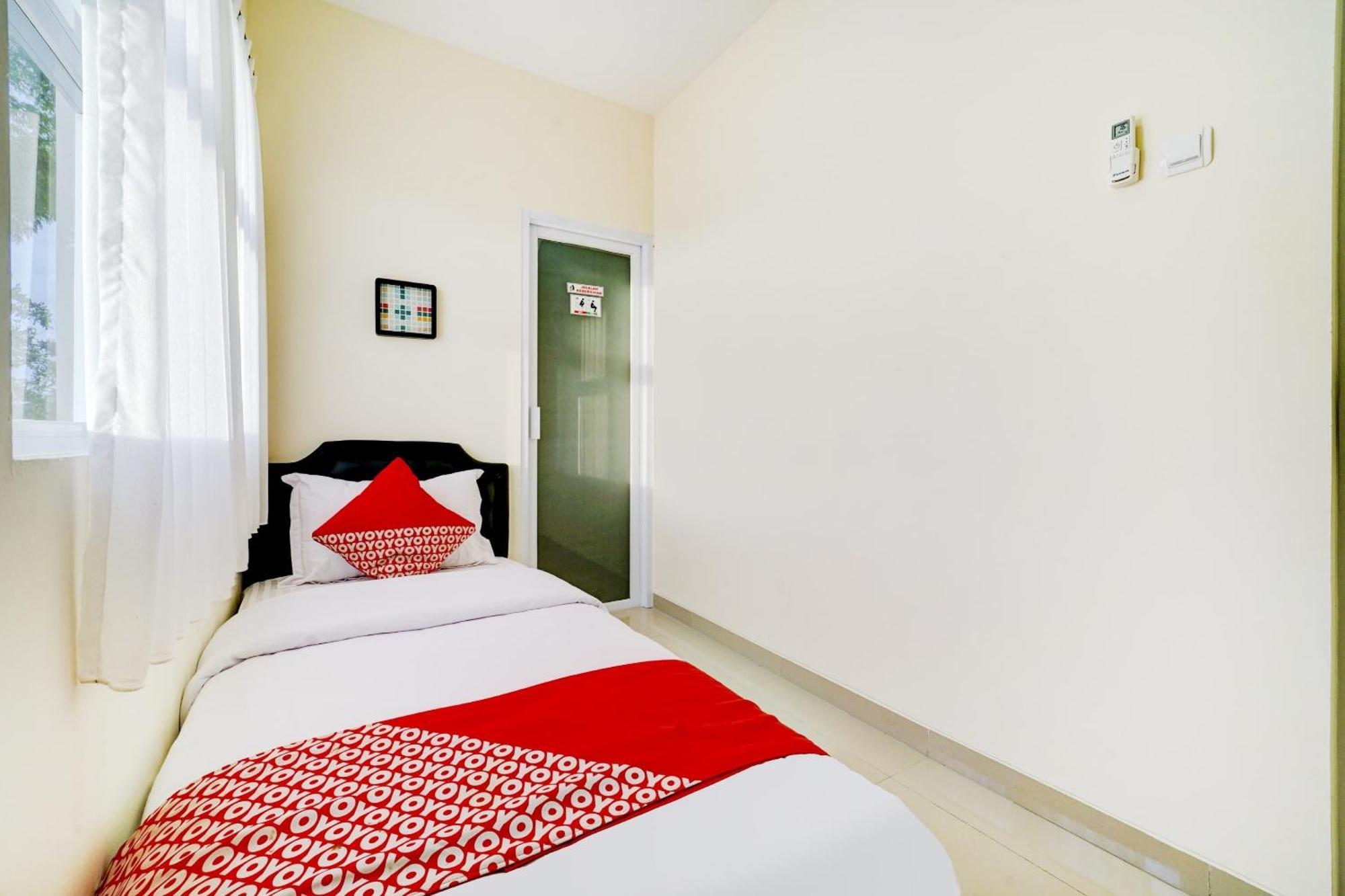 OYO 90778 River inn Malioboro Yogyakarta Eksteriør bilde
